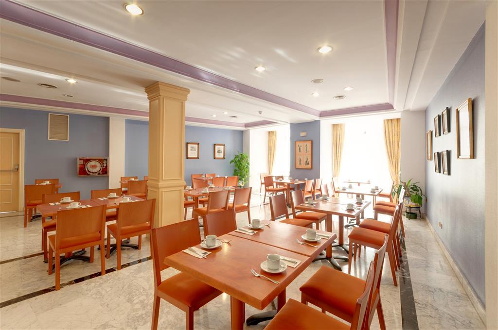 Azz Merida Medea Hotel Restaurang bild
