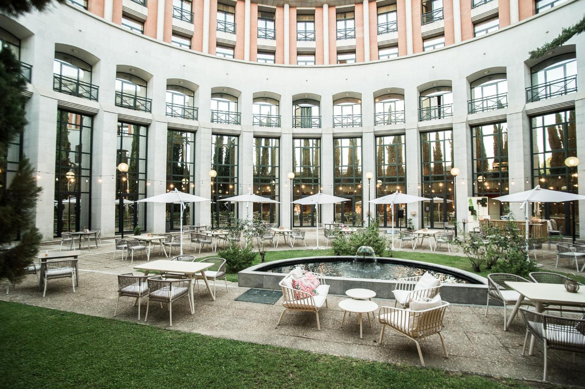 Azz Merida Medea Hotel Exteriör bild